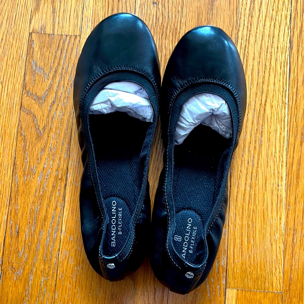 Brand New NEVER WORN Bandolino ballet black leather flats